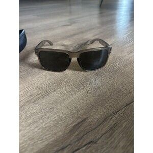 Oakley Holbrook Sunglasses OO9102-24 Grey Smoke/Black Iridium
